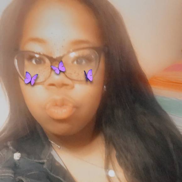vickiebabezx